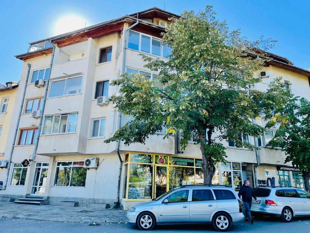 Panorama-М Appartement Vratsa Buitenkant foto