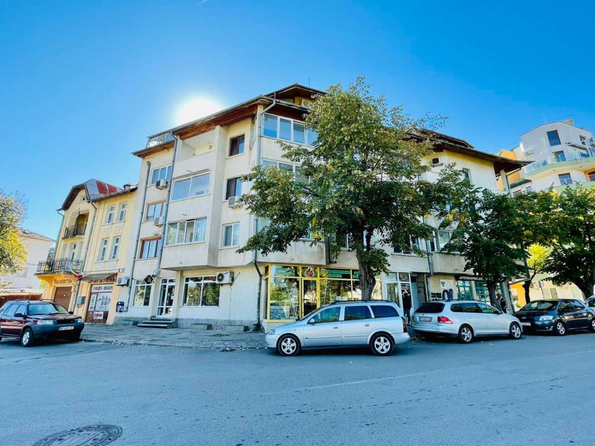 Panorama-М Appartement Vratsa Buitenkant foto
